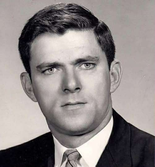 Absolutely devastating! VERY SAD LOSS  Legendary Talk host found dead at age 88. In the past he broke all the TV records, he passed away peacefully at his home. Married to a legendary actress you will know him immediately. When you understand who it is, you will surely cry. Check the comments 