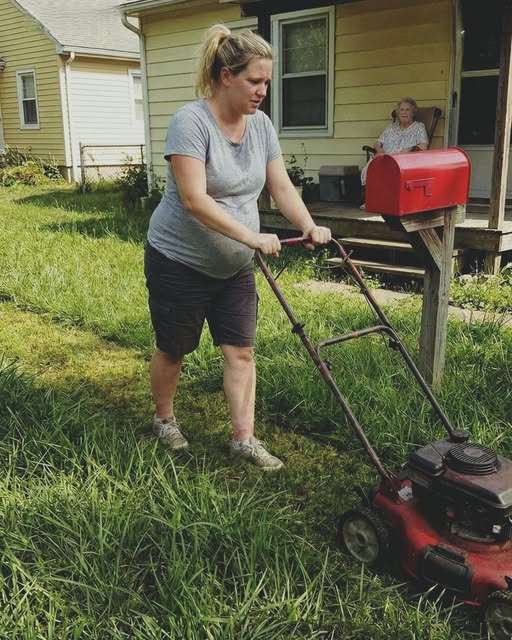 She Helped an 82-Year-Old Neighbor — The Next Morning Changed Everything She Thought She Knew