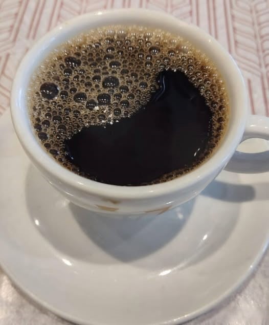 Doctors reveal what really happens when you drink coffee every morning — the surprising effects on your hormones, heart, digestion, and sleep, and how timing and common add-ins can quietly make your daily cup either healthier or more harmful.